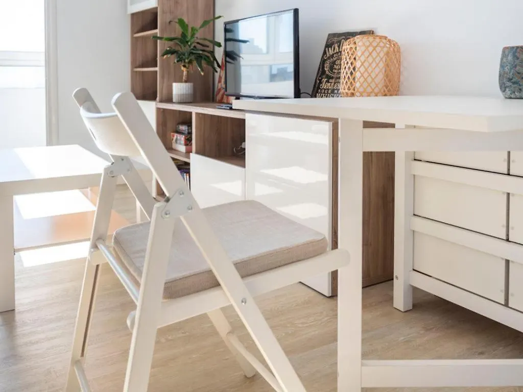 Luminoso Apartamento En Santander Jdc